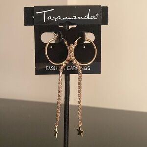 Taramanda Gold Star Drop Earrings